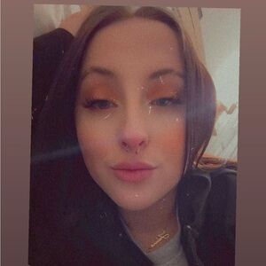 Meet your Posher, Juliana